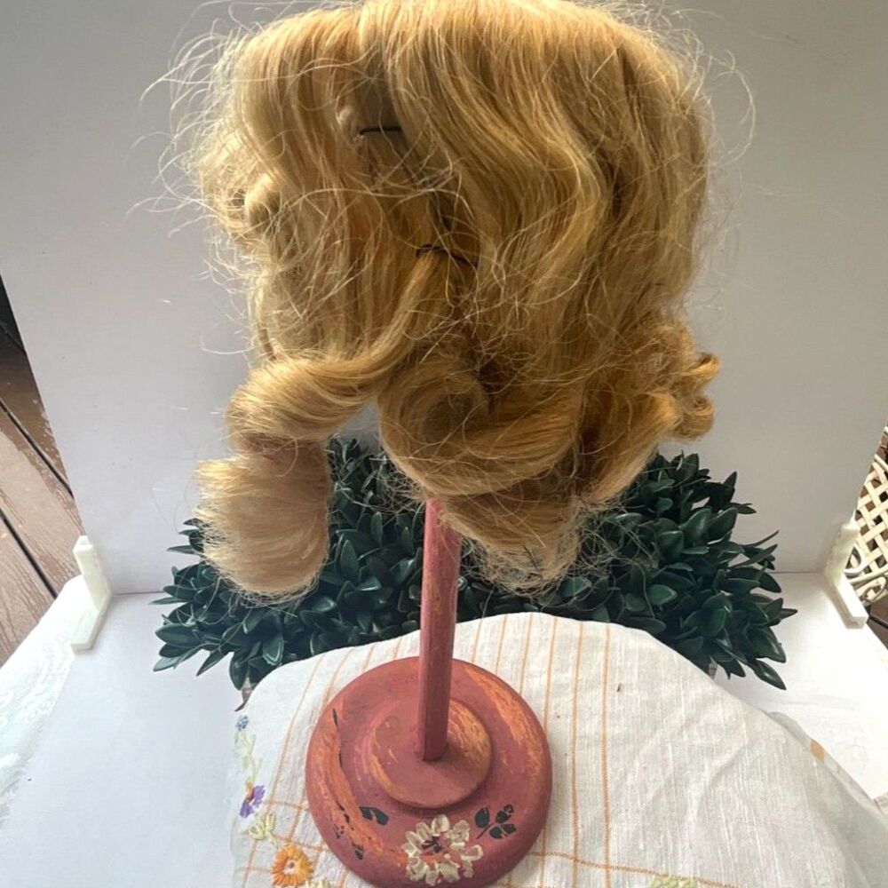Antique blonde doll wig GUC curls